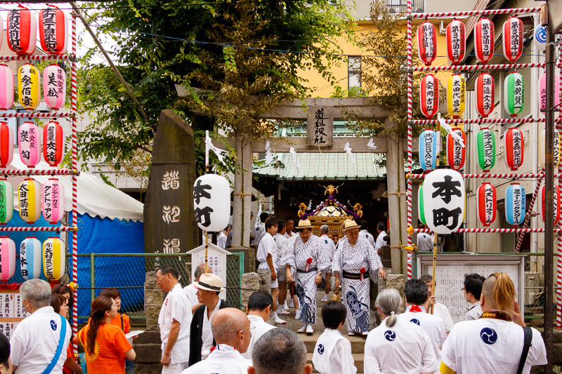 神輿渡御