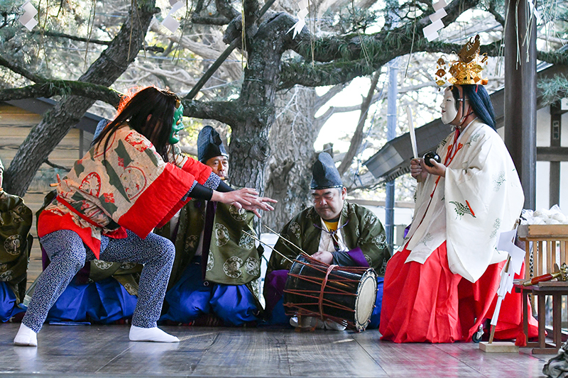 高根神明社の神楽