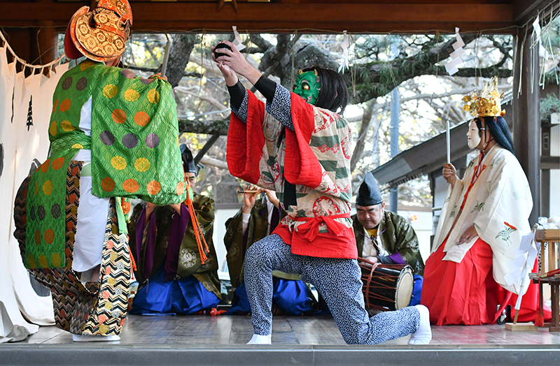 高根神明社の神楽